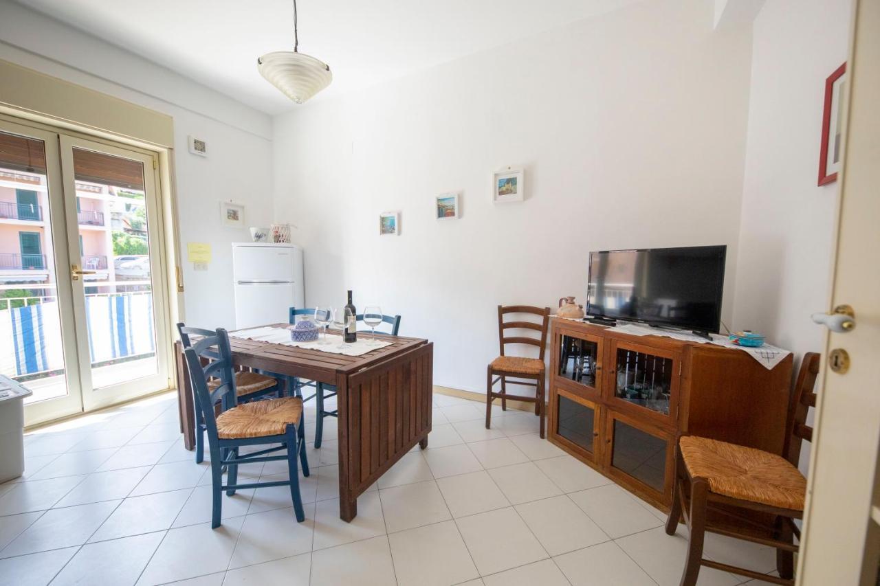 Fabiene Familyholidays Deluxe Plus تْشيفالو المظهر الخارجي الصورة