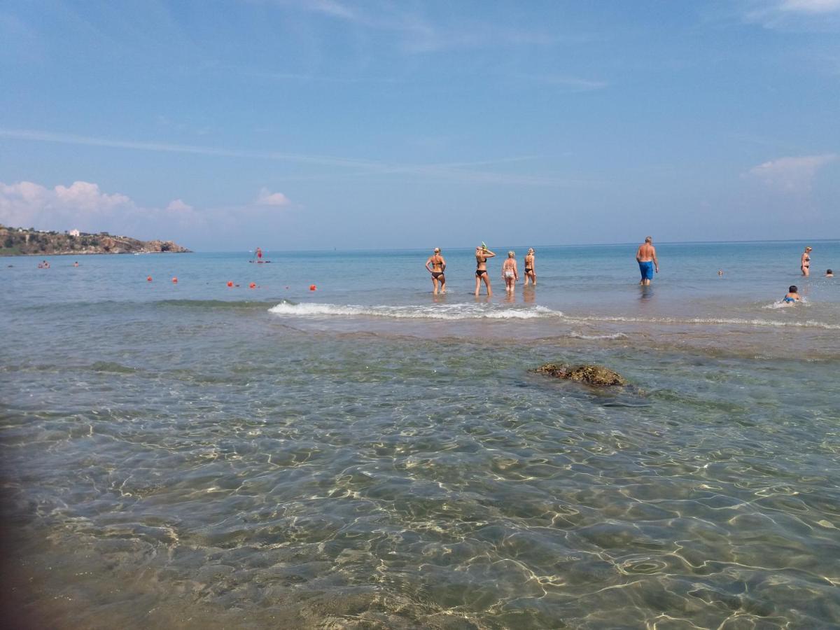 Fabiene Familyholidays Deluxe Plus تْشيفالو المظهر الخارجي الصورة